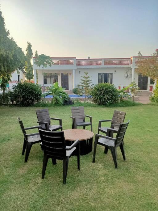 Villa Achal Farm जंगल में मंगल Gurgaon Exterior foto